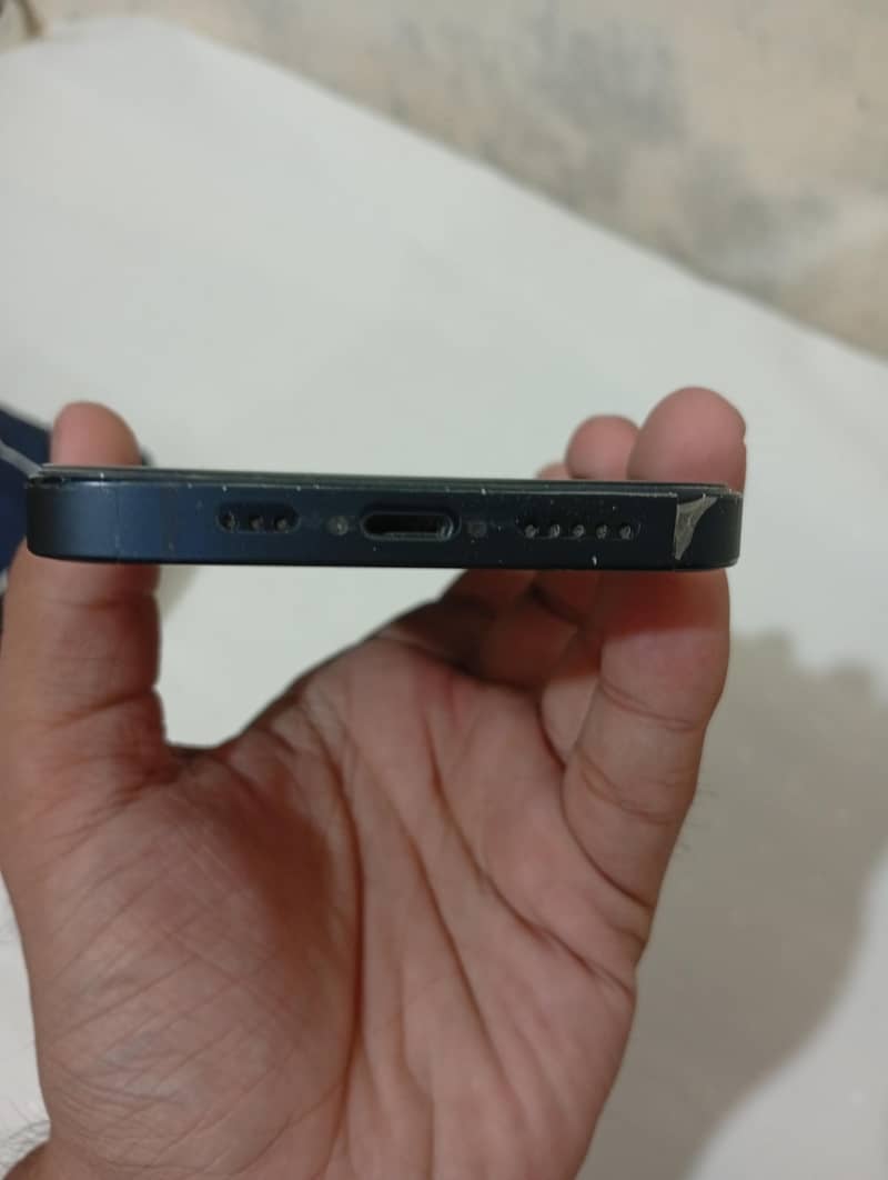 Apple iPhone 13 1