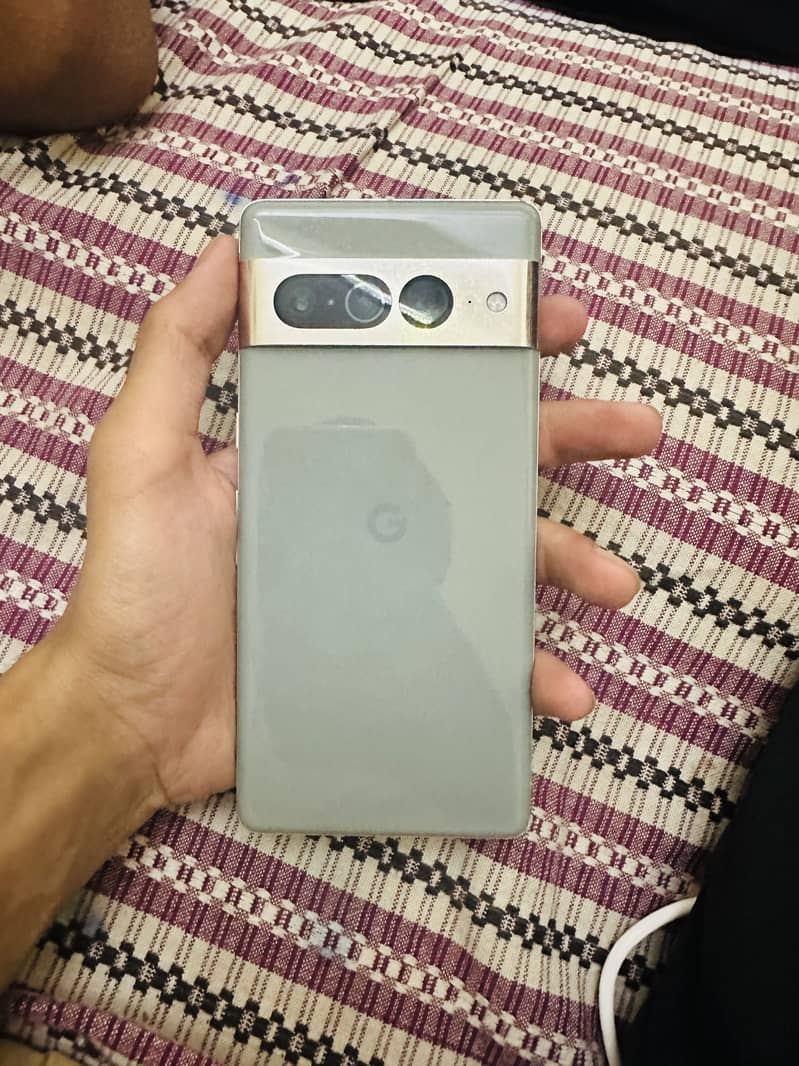 Google Pixel 7 Pro 0