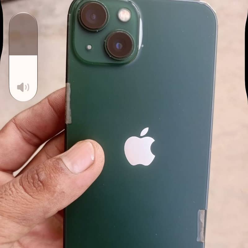 Apple iPhone 13 0