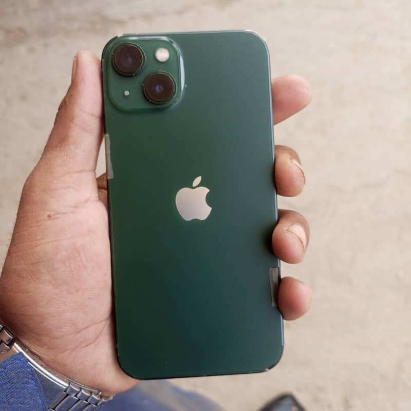 Apple iPhone 13 3