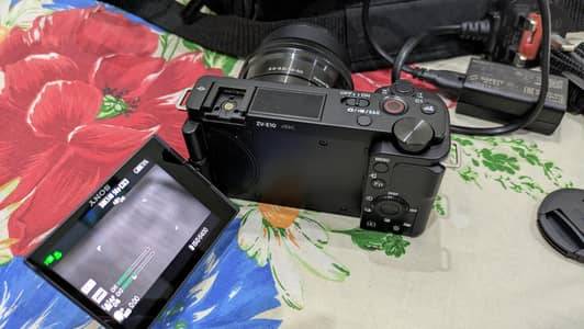 Sony ZV E10 Brand New 100 SC A6400 a6600 z50 z30