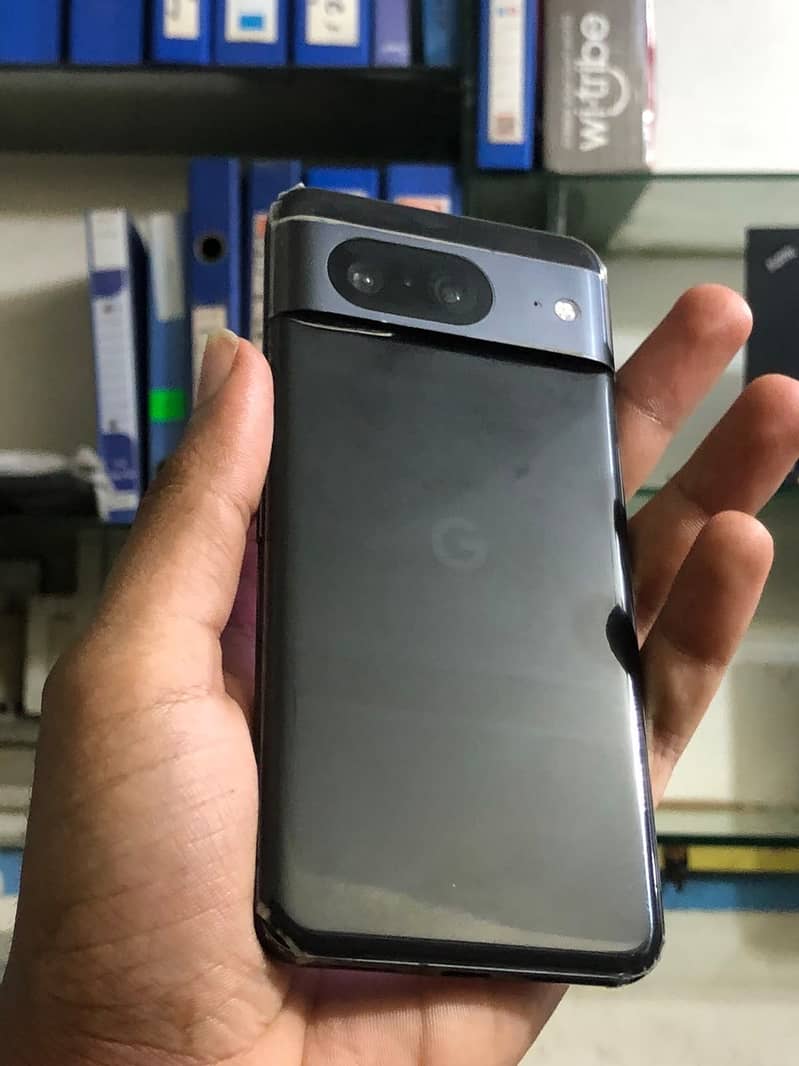 Google Pixel 8 1