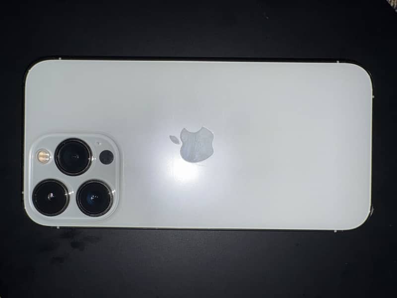Apple iPhone 13 Pro 0
