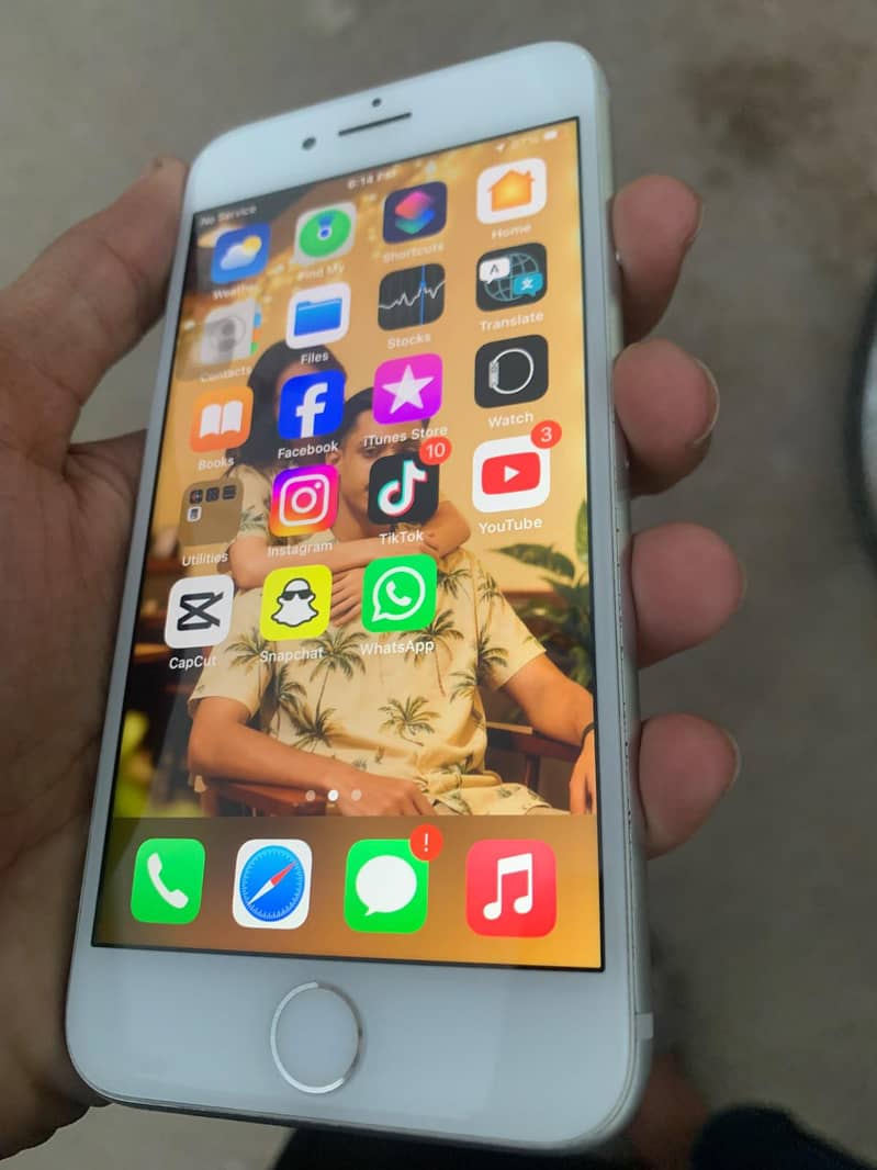 Apple iPhone 7 2