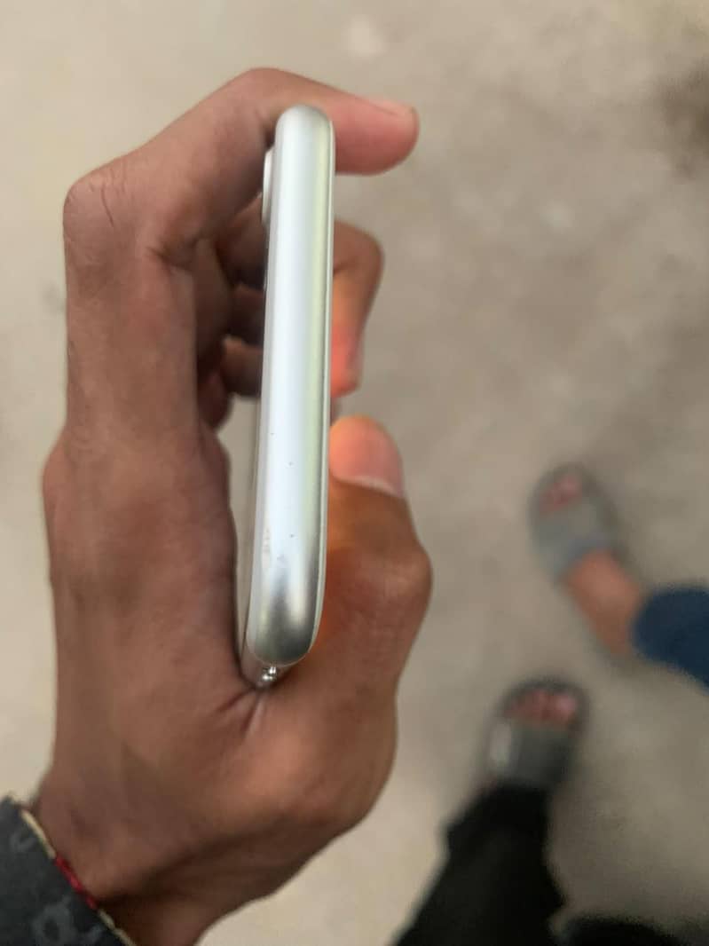 Apple iPhone 7 5