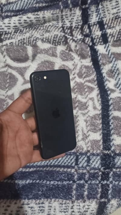 Apple iPhone SE