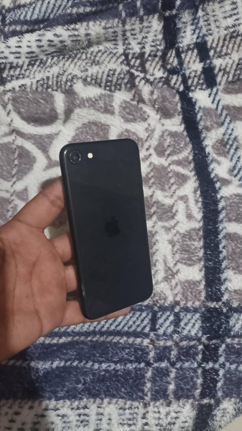 Apple iPhone SE 0