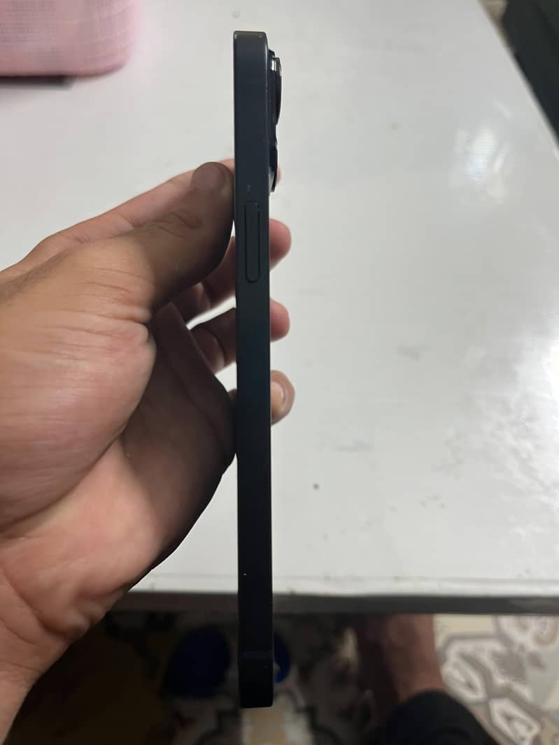Apple iPhone 14 plus 10