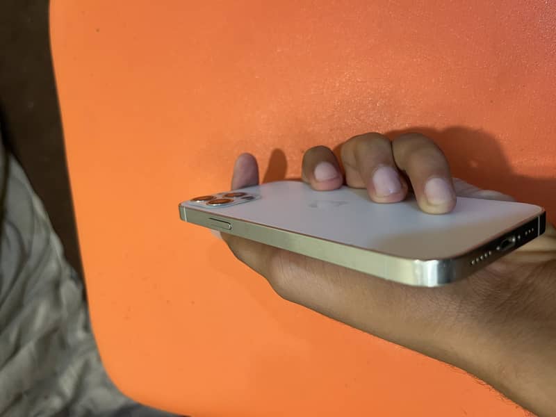 Apple iPhone 12 Pro 5