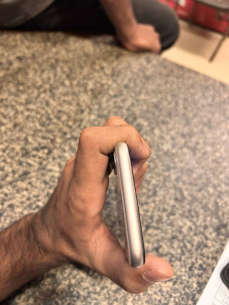 Apple iPhone 11 2