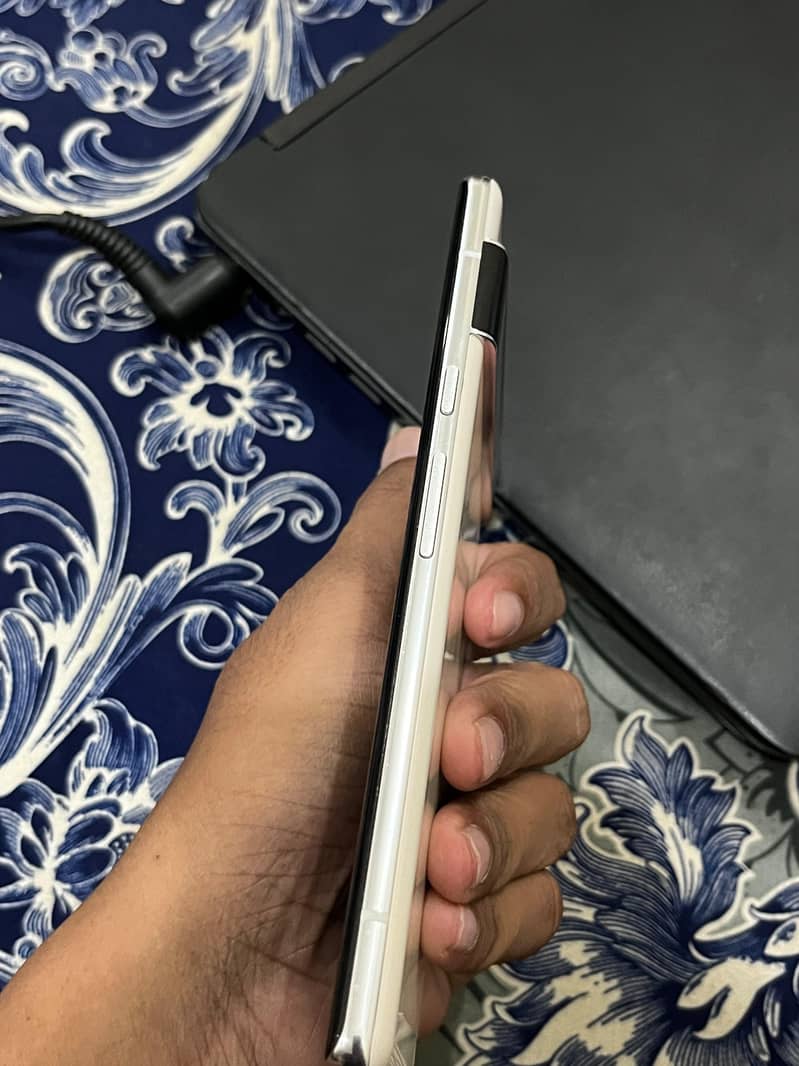 Google pixel 6 Pro 4