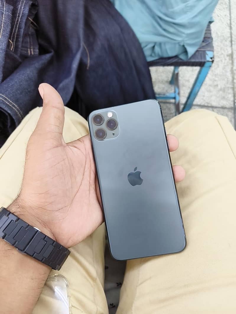 Apple iPhone 11 Pro Max 0