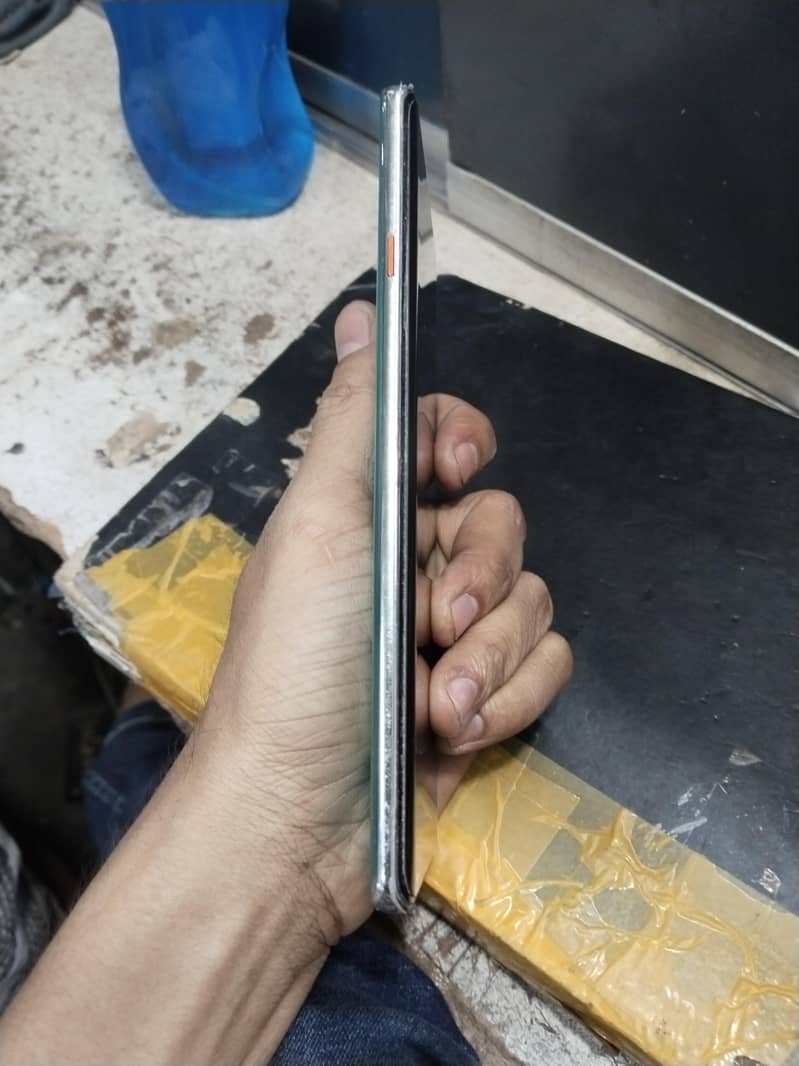 Tecno CAMON 40 Pro 3