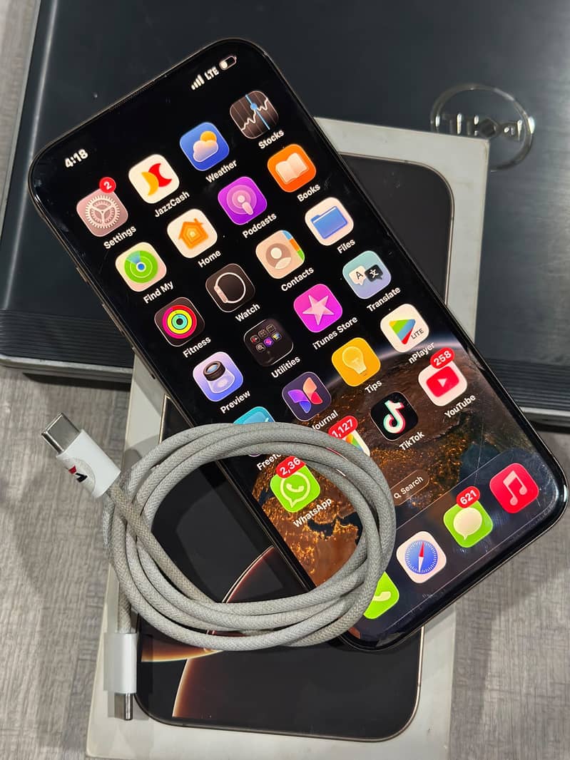 Apple iPhone 16 Pro Max 5