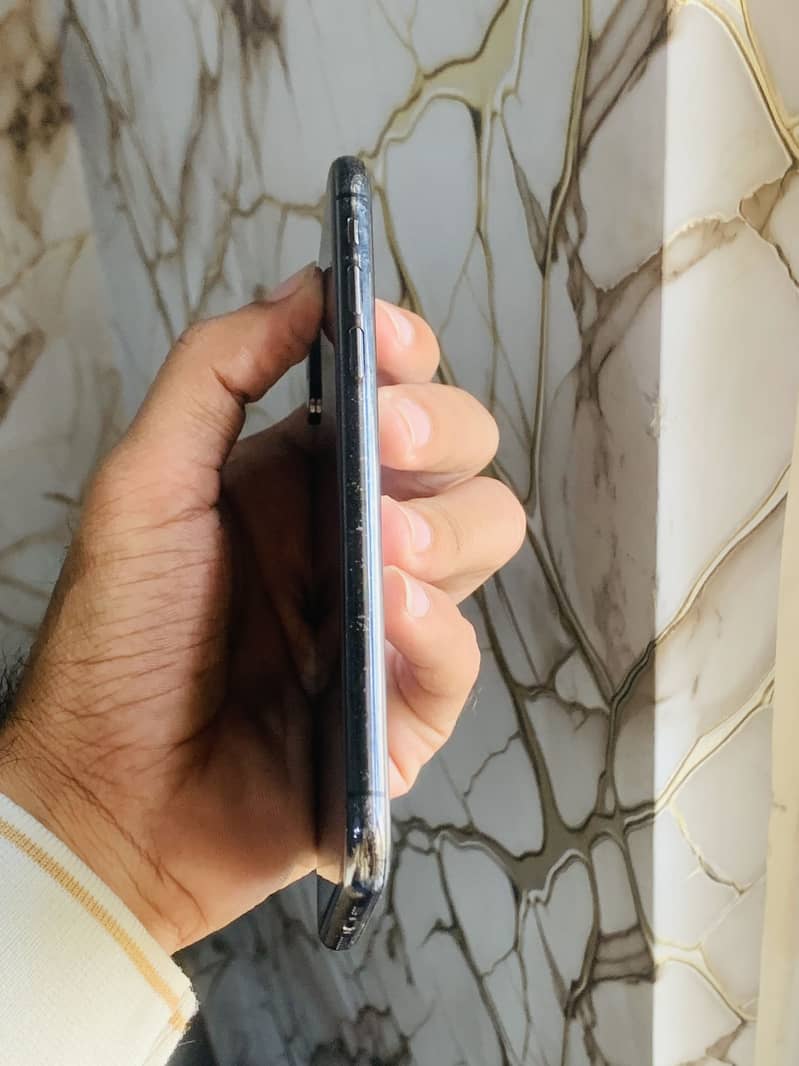 Apple iPhone XS 2