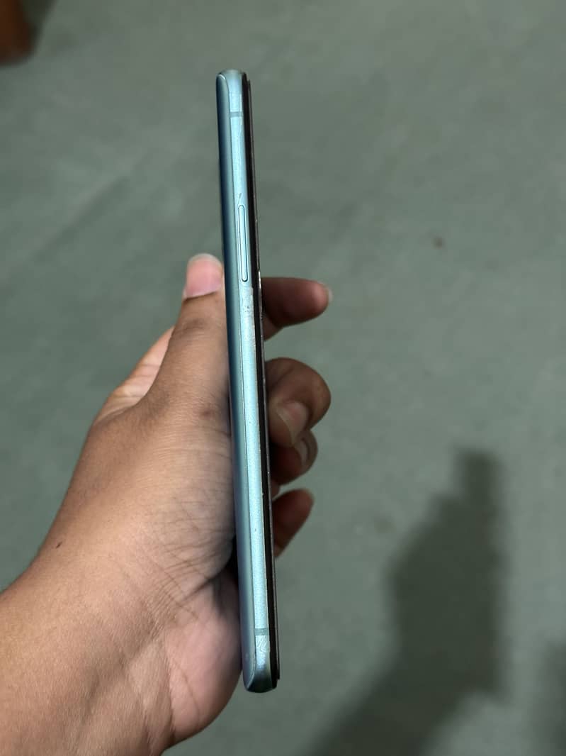 One Plus 8T 6