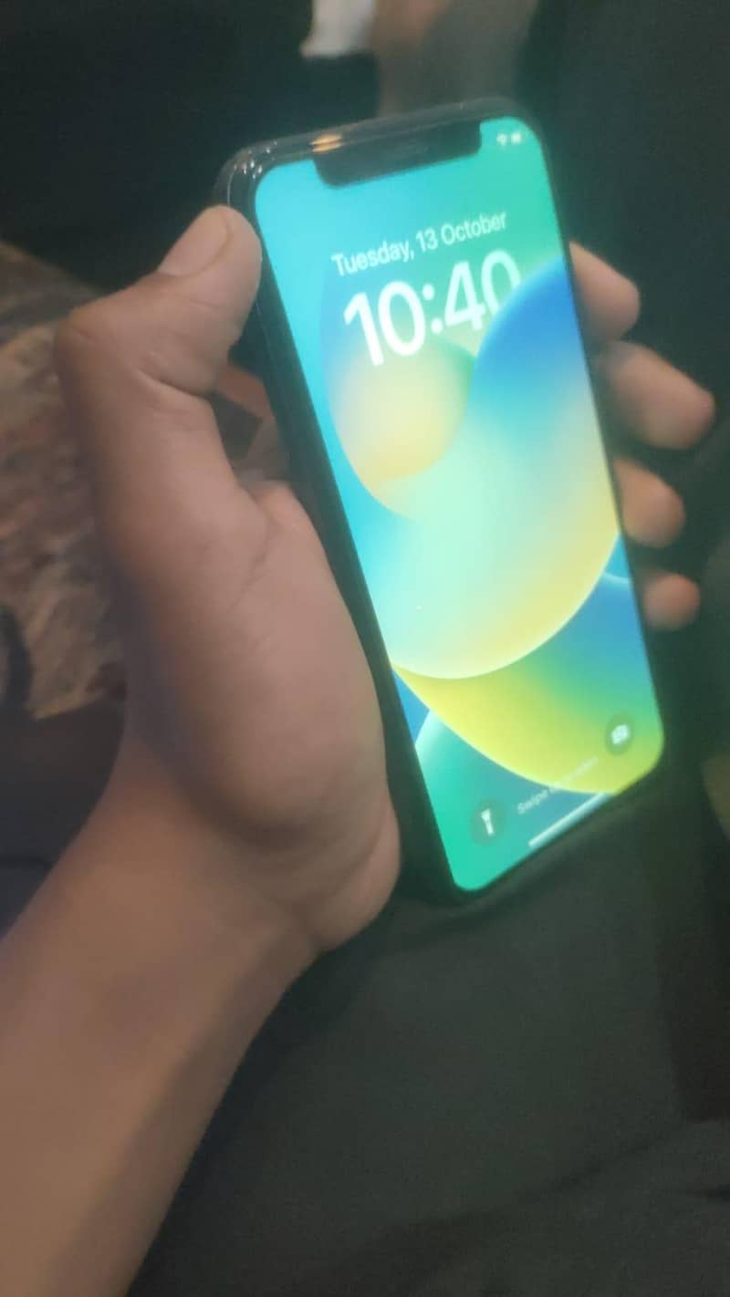 Apple iPhone X 0