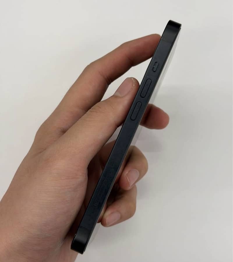 Apple iPhone 14 4