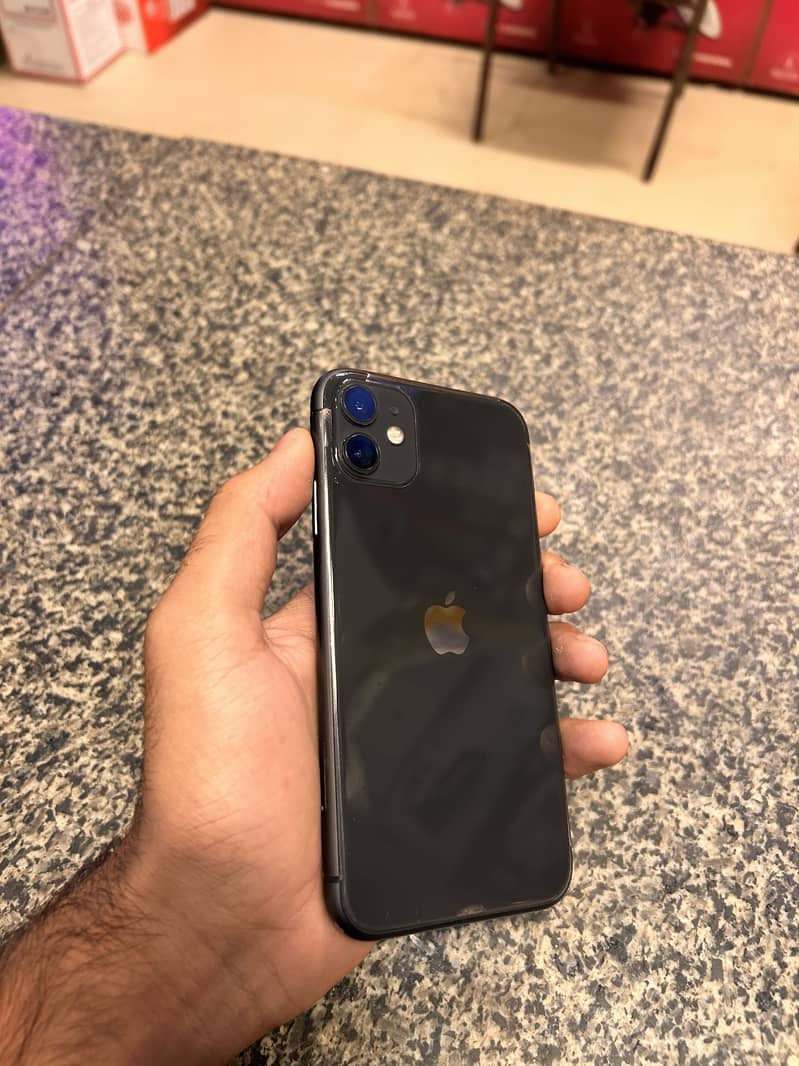 Apple iPhone 11 3