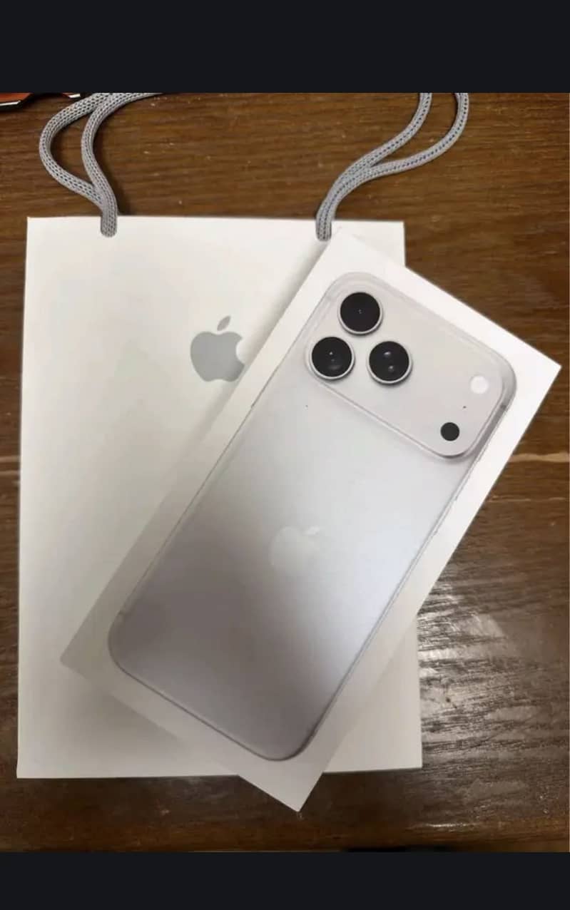 Apple iPhone 18 Pro Max 1