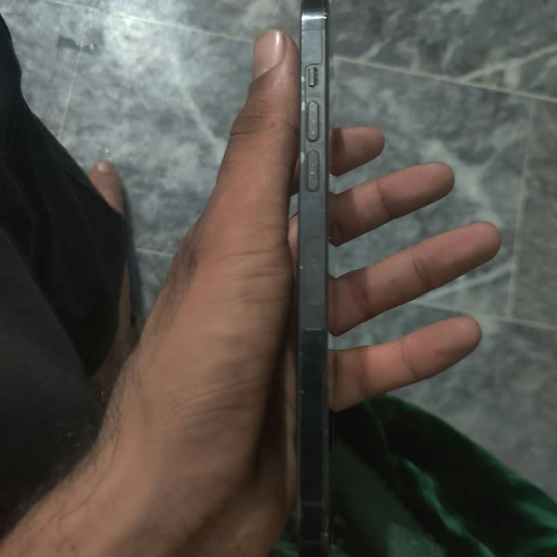 Apple iPhone 14 Pro Max 2