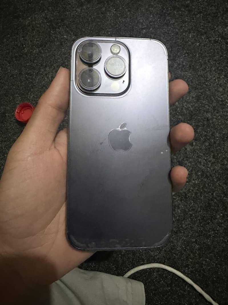 Apple iPhone 14 Pro 1