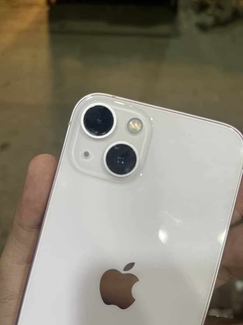 Apple iPhone 13 1