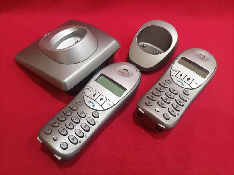 Cordless phone plus wireless intercom 9