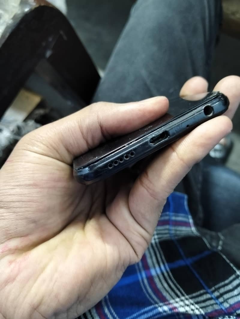 Honor 9N 4