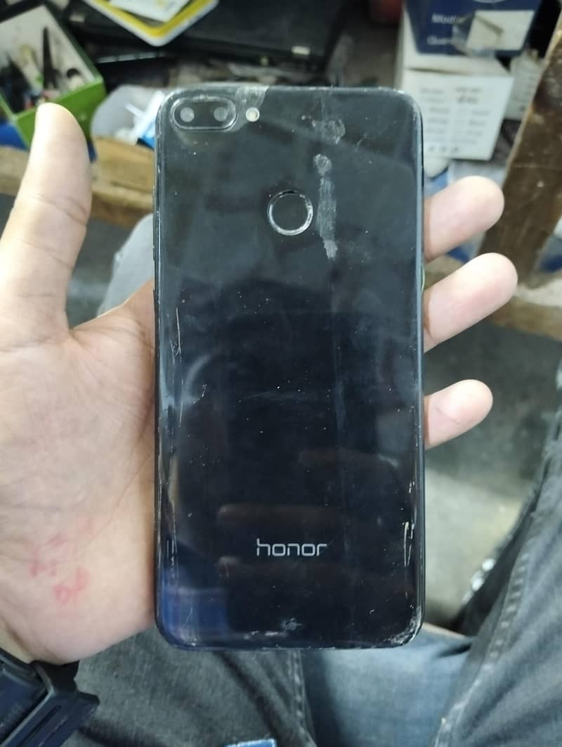 Honor 9N 5
