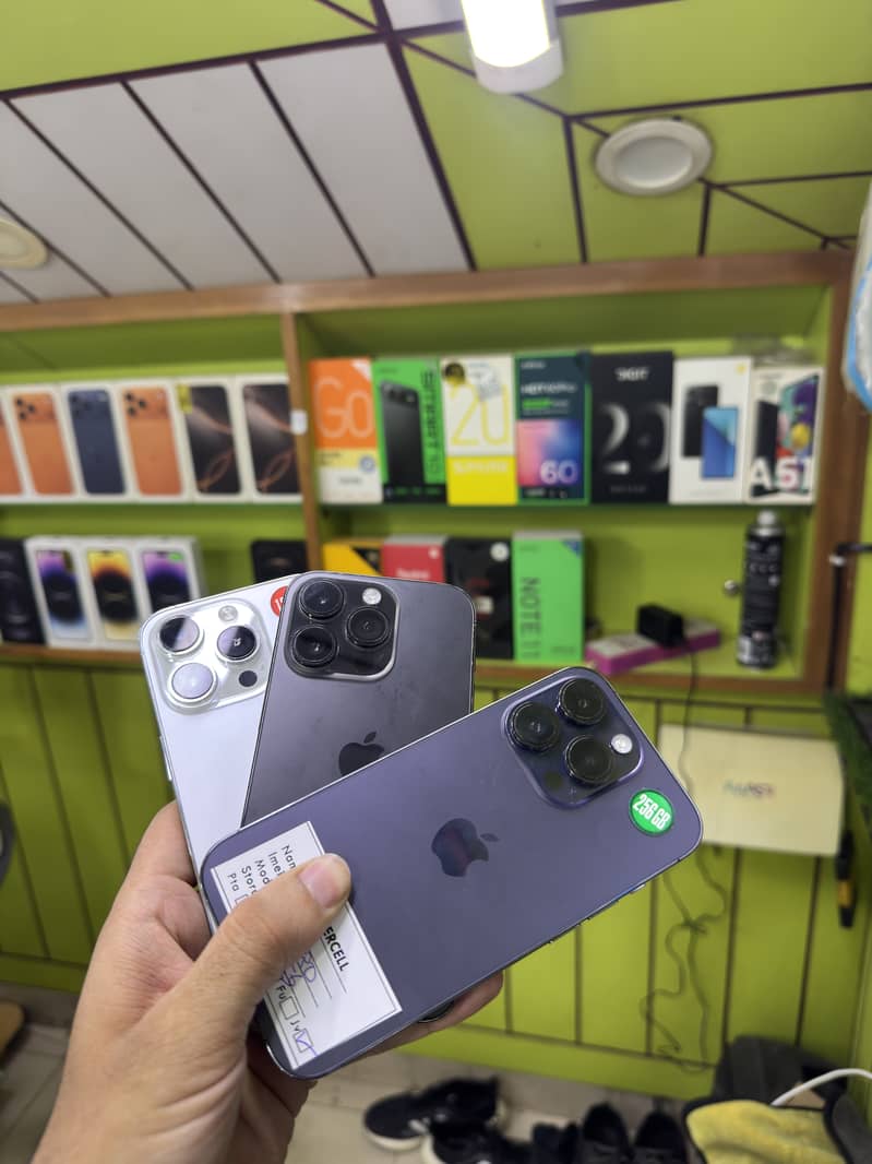 Apple iPhone 14 Pro 0