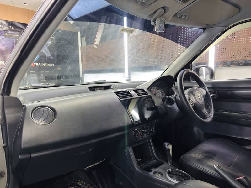 Suzuki Swift 2012 1