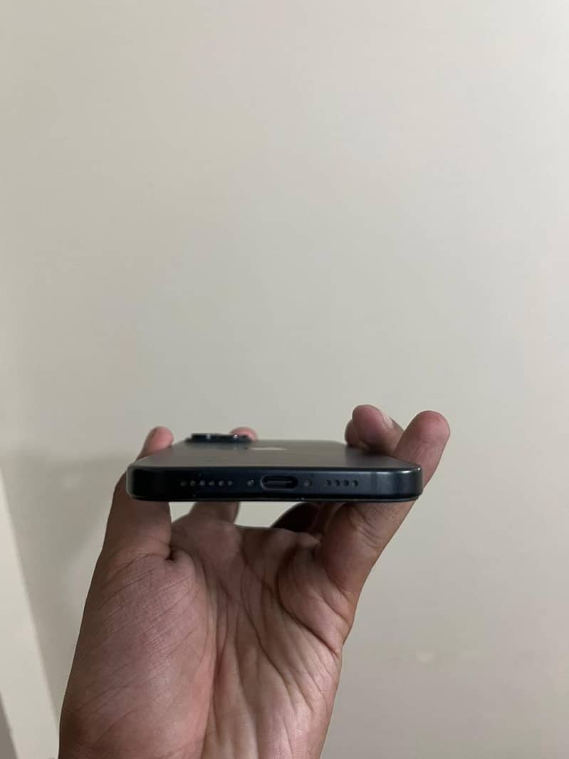 Apple iPhone 15 plus 4
