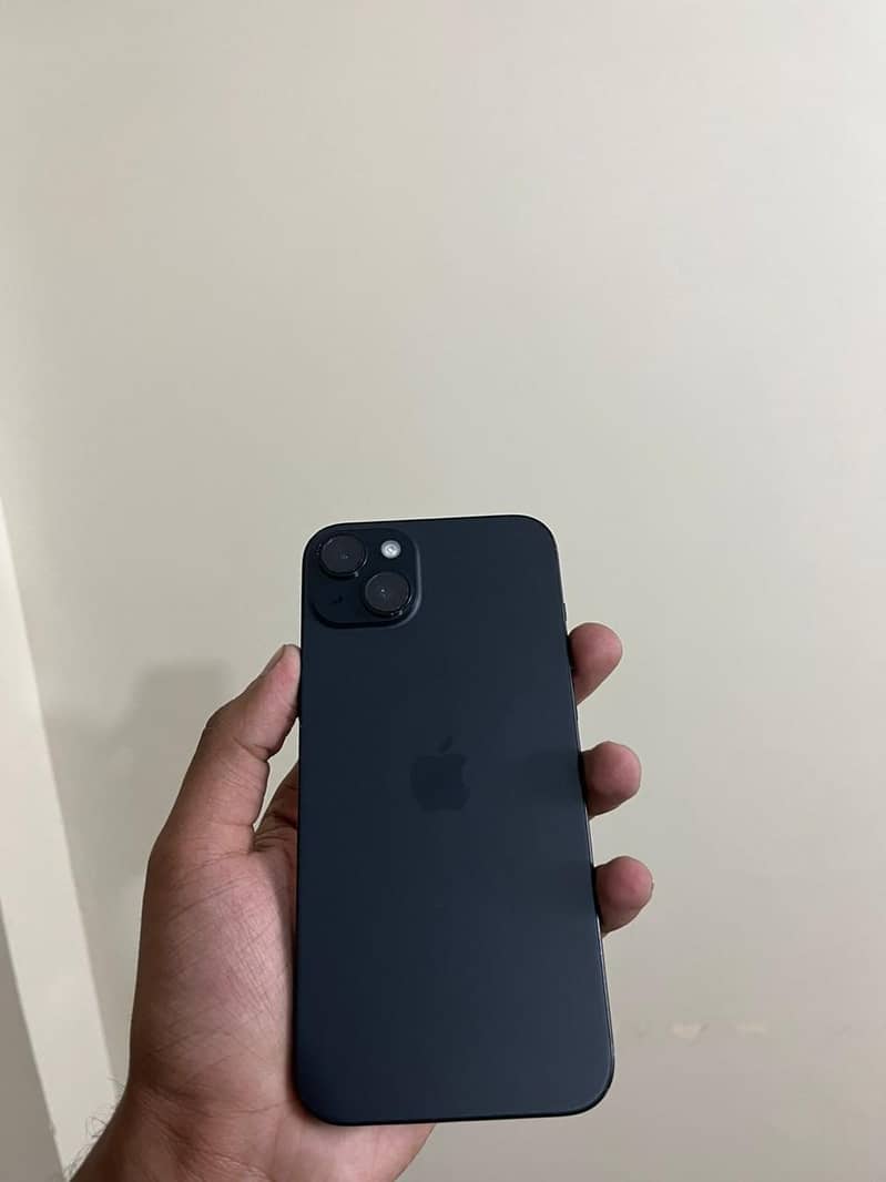 Apple iPhone 15 plus 6