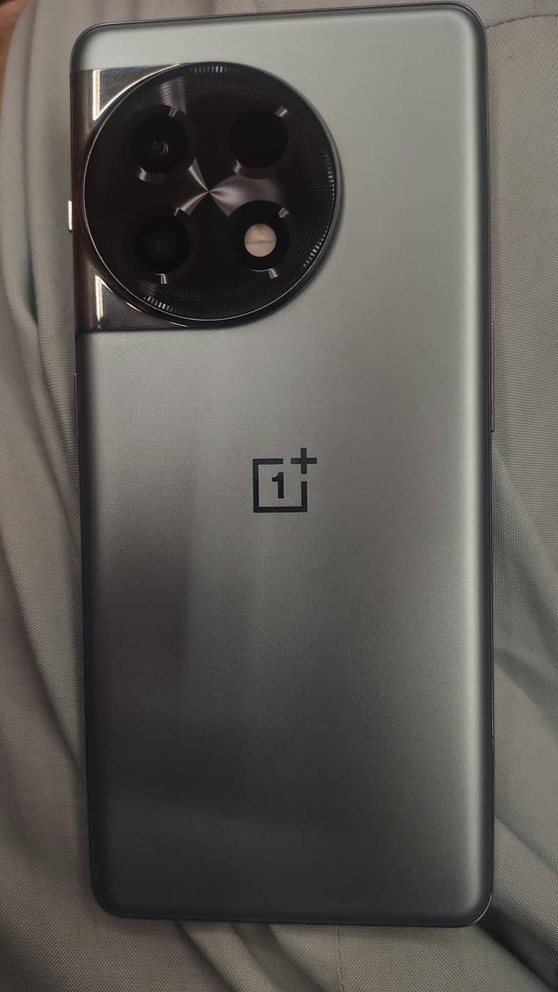 One Plus 11R 5g 1