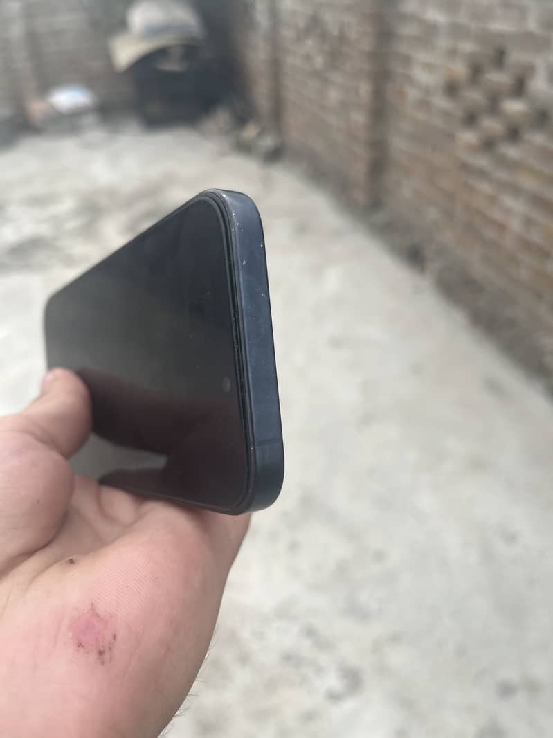Apple iPhone 15 Pro Pta Approved 4