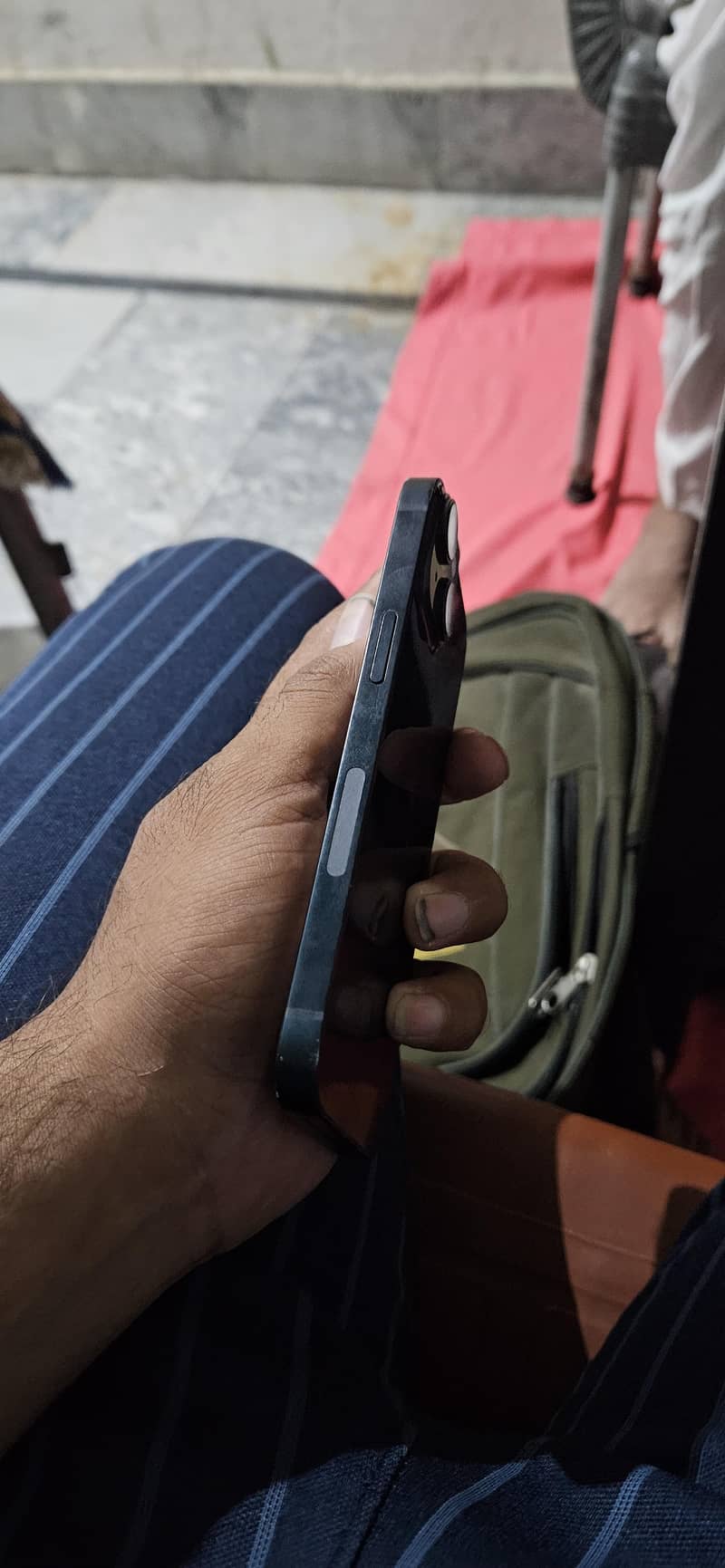 Apple iPhone 14 4