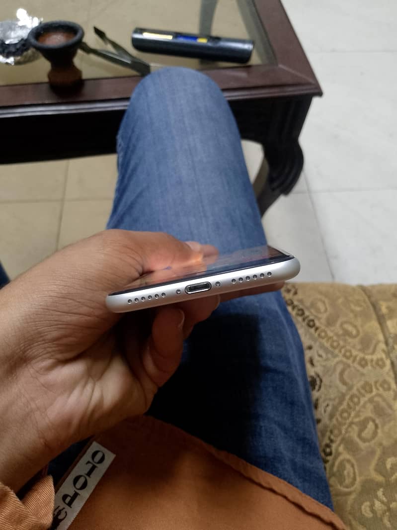 Apple iPhone SE 2