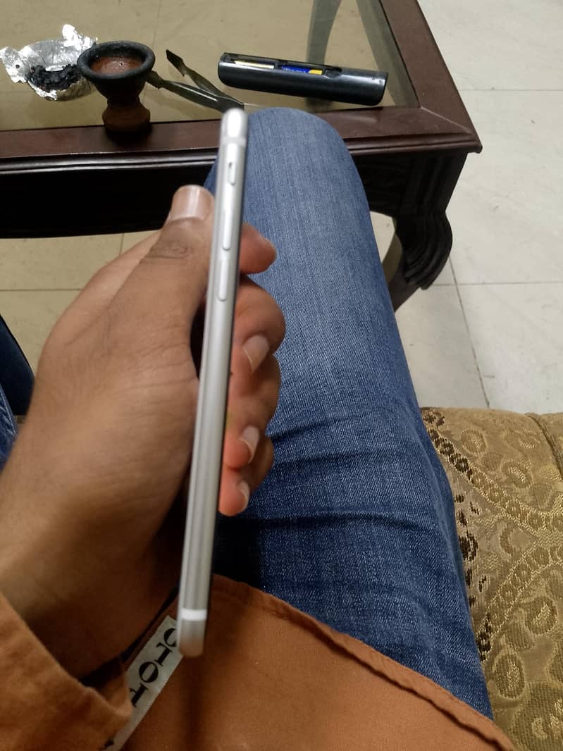 Apple iPhone SE 3