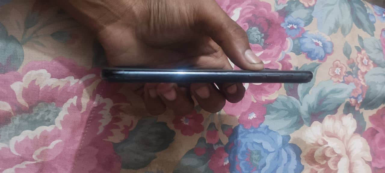 Apple iPhone 11 Pro Max 0