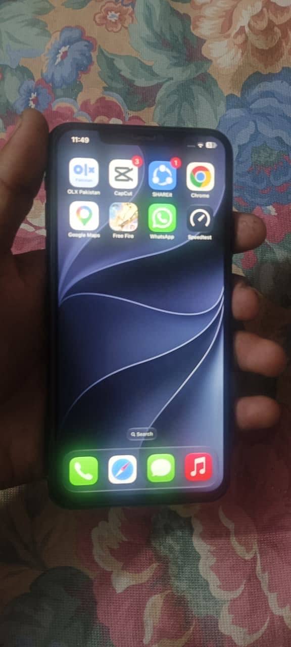 Apple iPhone 11 Pro Max 2