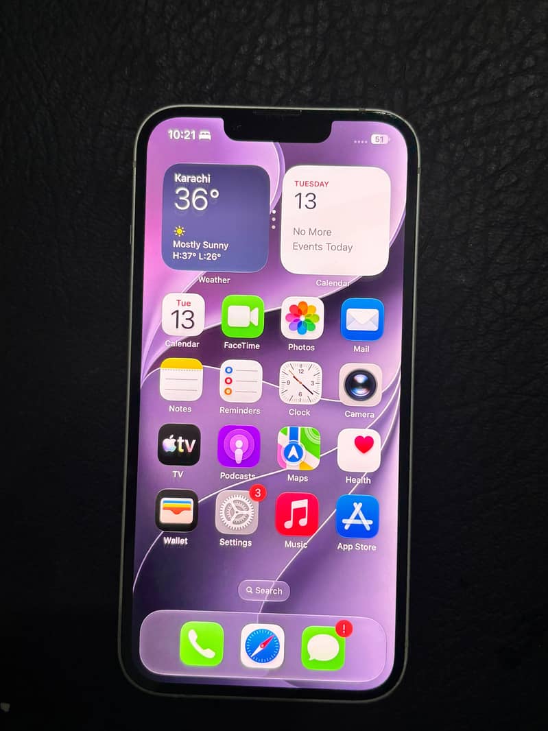 Apple iPhone 13 2