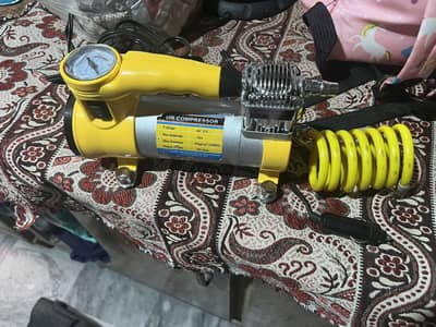 Emergency tyre pressure pump for sale only 4k