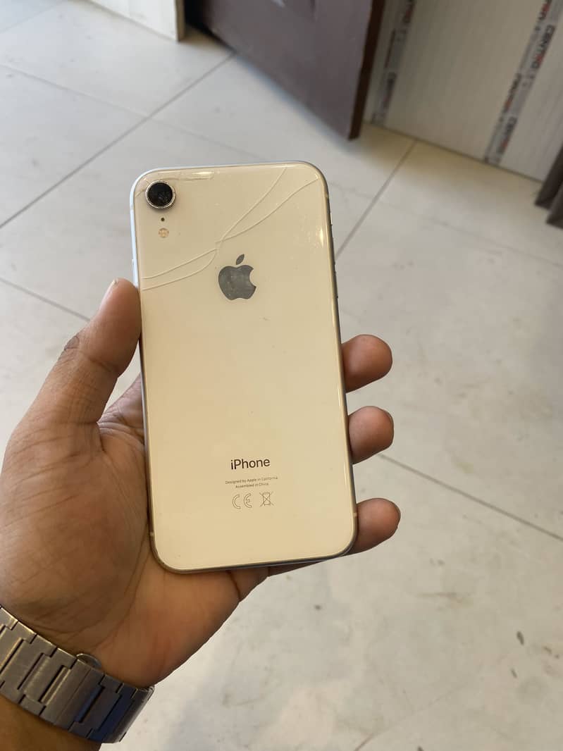 Apple iPhone XR 3