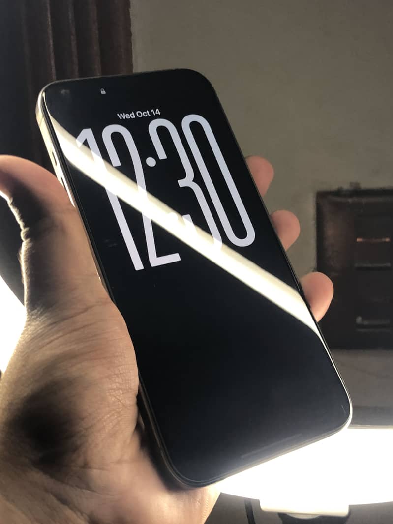iPhone 15 Pro Max MDM 10/10 1