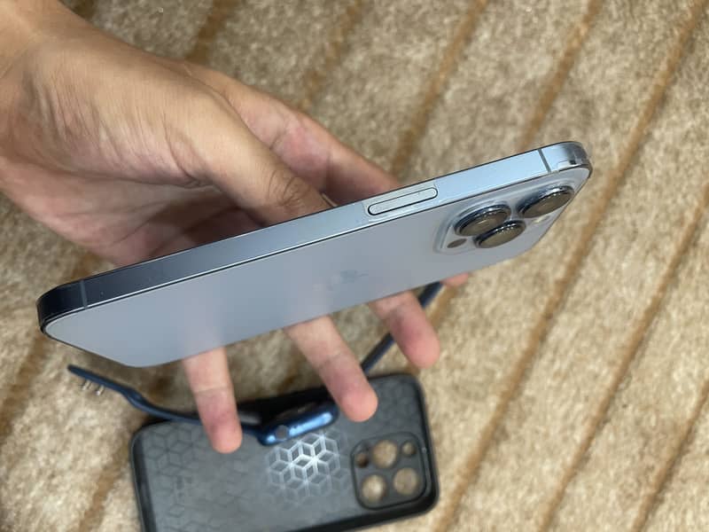 Apple iPhone 13 Pro 5