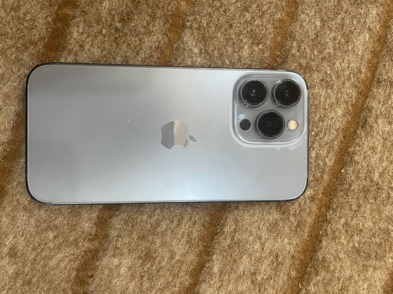 Apple iPhone 13 Pro 6