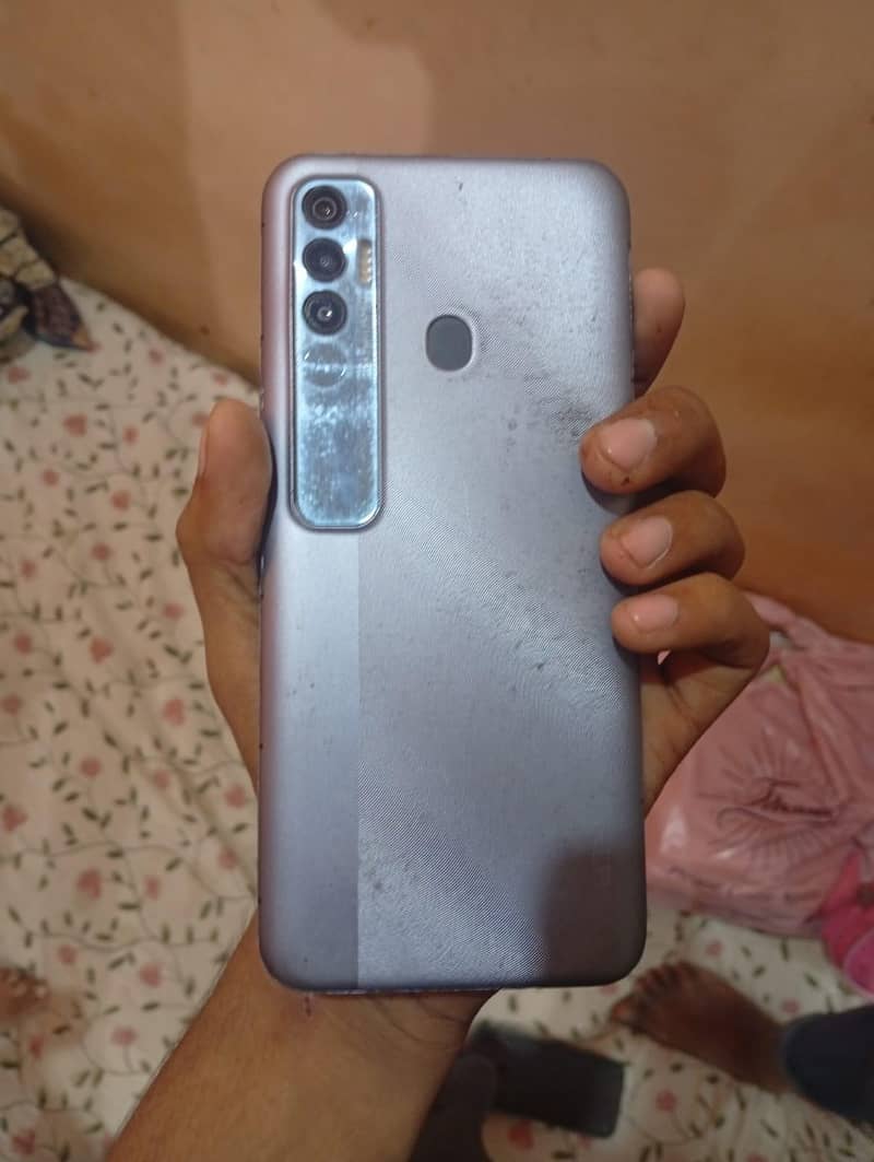 Tecno Spark 7 Pro 3