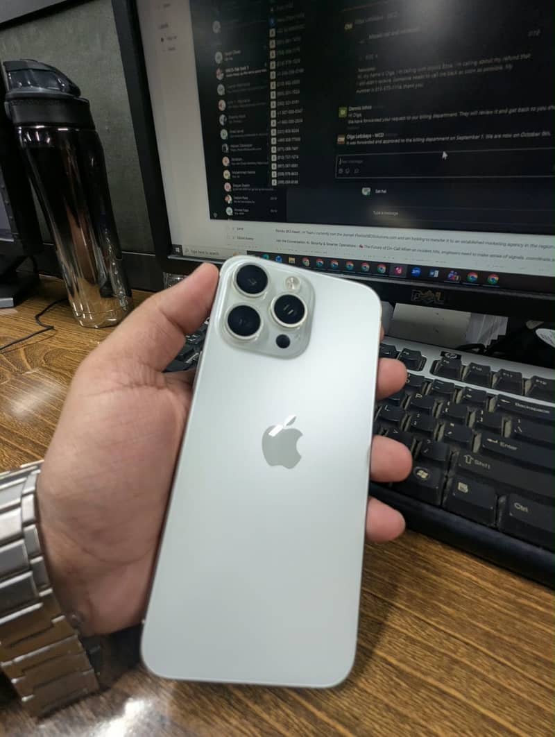 Apple iPhone 15 Pro Max 1