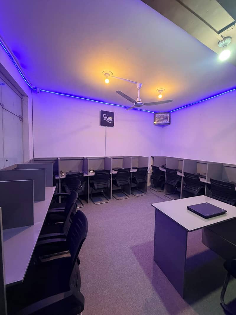 We Are Hiring Experience Agents 1